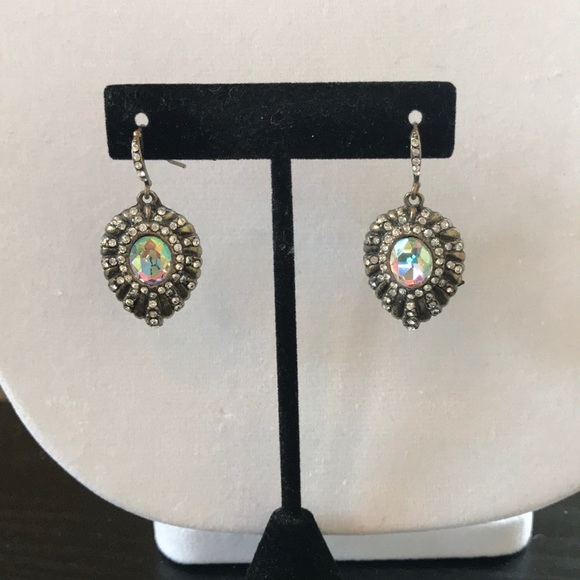 Crystals & Multi-Colored Center Stone - Picture 5 of 6